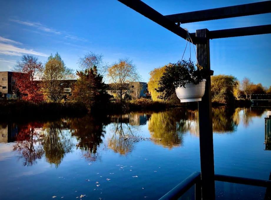 Prachtig Guesthouse Aan Het Water Almere Exterior foto